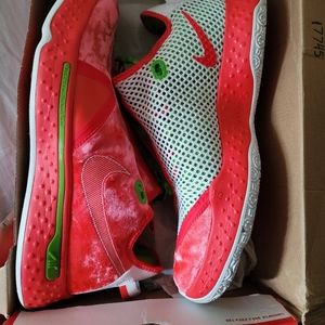 Nike PG 4 Christmas